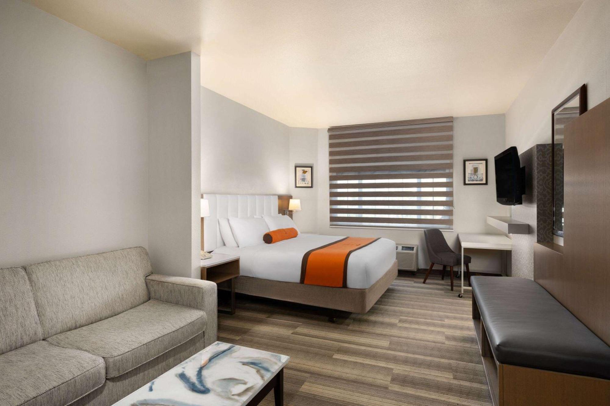 Hotel Marguerite South Anaheim - Garden Grove, Trademark Collection By Wyndham Exterior foto