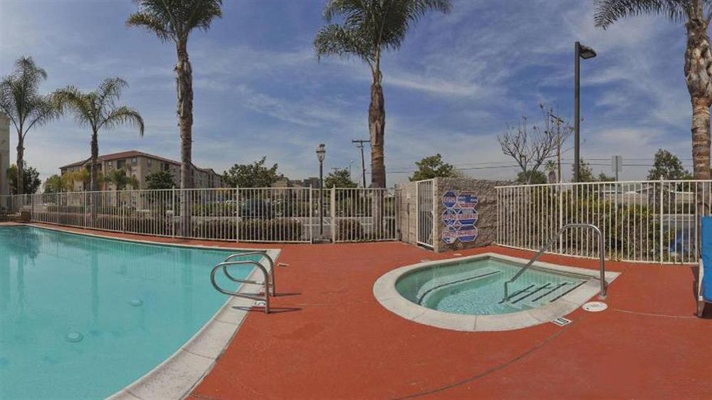 Hotel Marguerite South Anaheim - Garden Grove, Trademark Collection By Wyndham Exterior foto